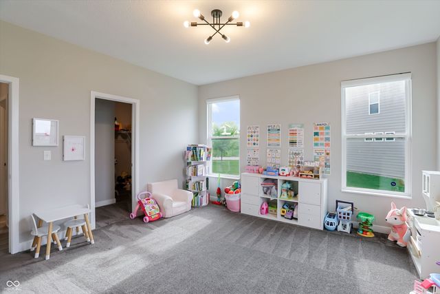 19371 Gillcrest Drive, Noblesville, IN 46062