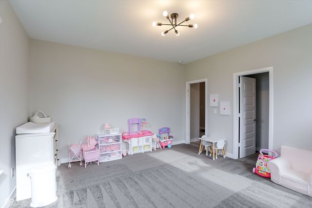 19371 Gillcrest Drive, Noblesville, IN 46062