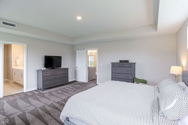 19371 Gillcrest Drive, Noblesville, IN 46062