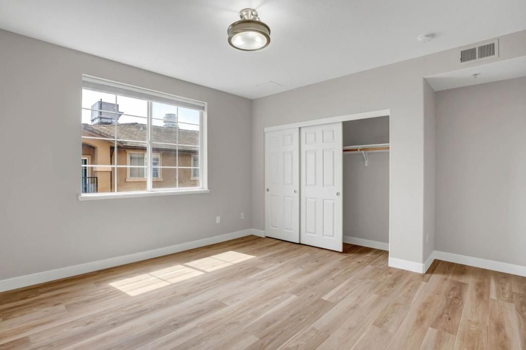 Image 13 of property listing at 88 N Jackson Avenue 408, San Jose, CA 95116