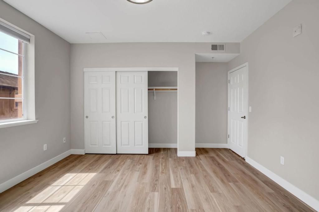 Image 15 of property listing at 88 N Jackson Avenue 408, San Jose, CA 95116