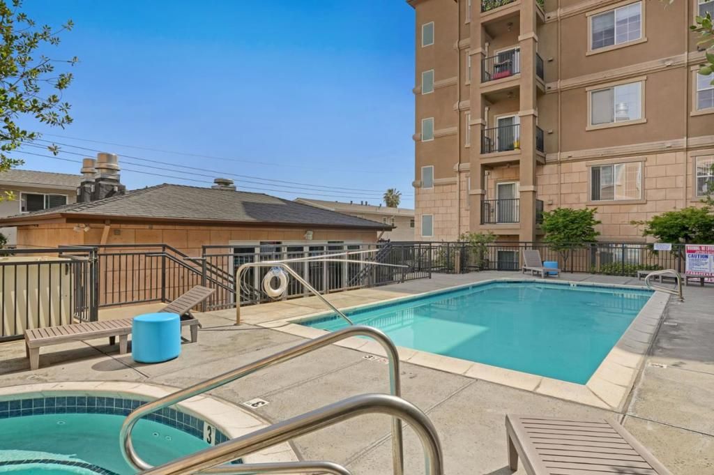 Image 21 of property listing at 88 N Jackson Avenue 408, San Jose, CA 95116