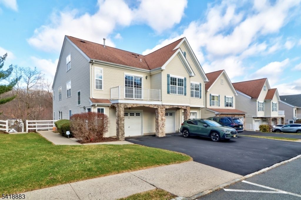 413 Boulder Ridge Dr, Randolph Twp., NJ 07869