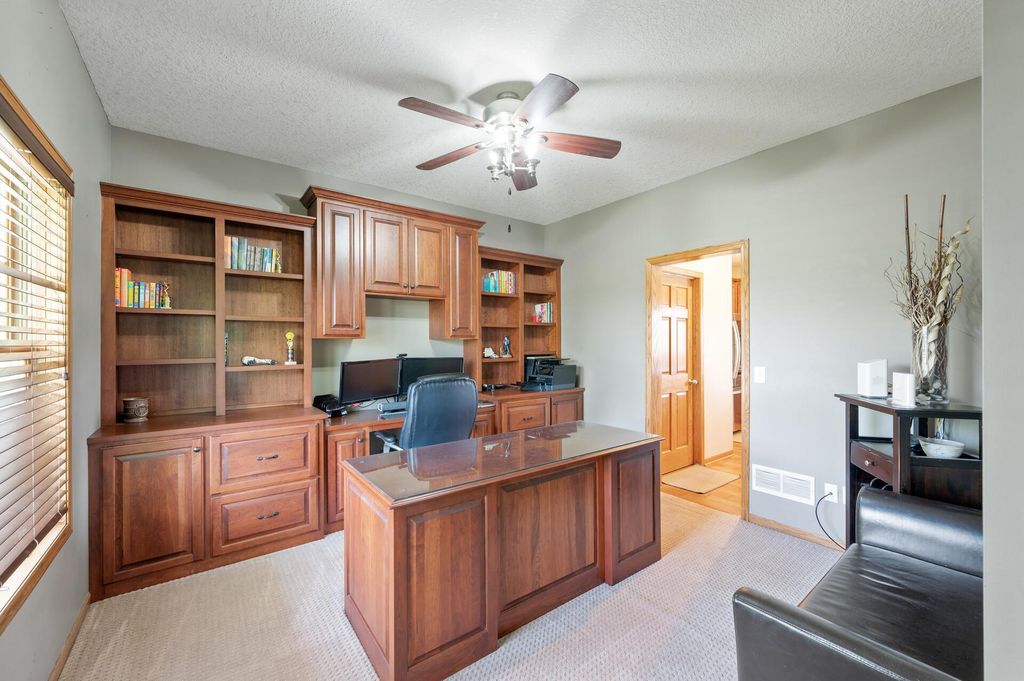 2728 174th Avenue NE, Ham Lake, MN 55304