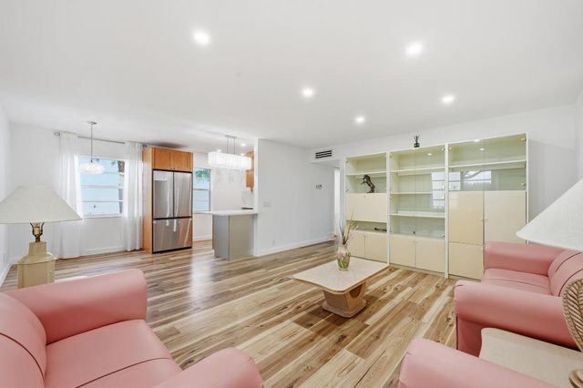 468 Normandy J, Delray Beach, FL 33484