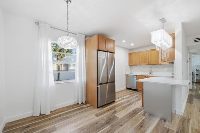 468 Normandy J, Delray Beach, FL 33484