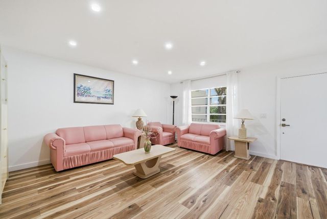 468 Normandy J, Delray Beach, FL 33484