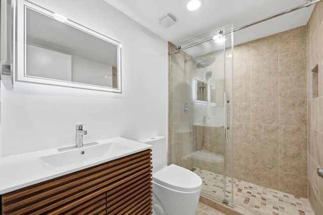 468 Normandy J, Delray Beach, FL 33484