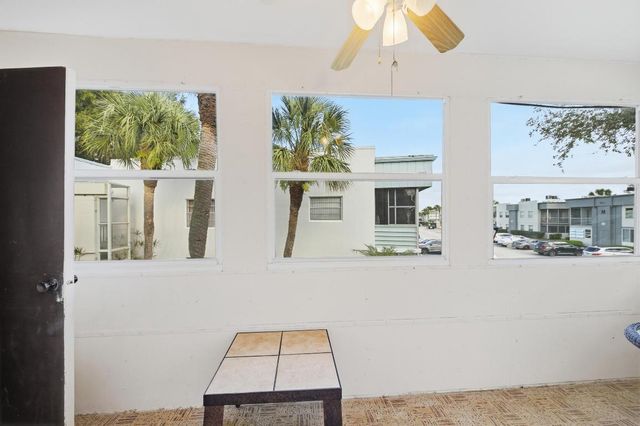 468 Normandy J, Delray Beach, FL 33484