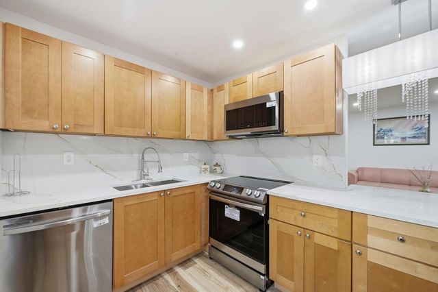 468 Normandy J, Delray Beach, FL 33484