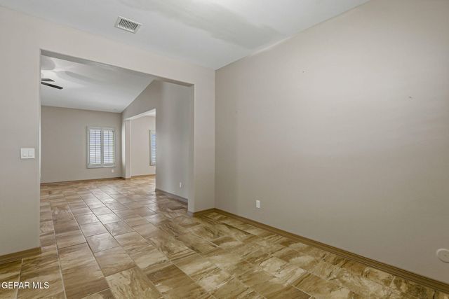 465 PRIME DESERT Drive, El Paso, TX 79932