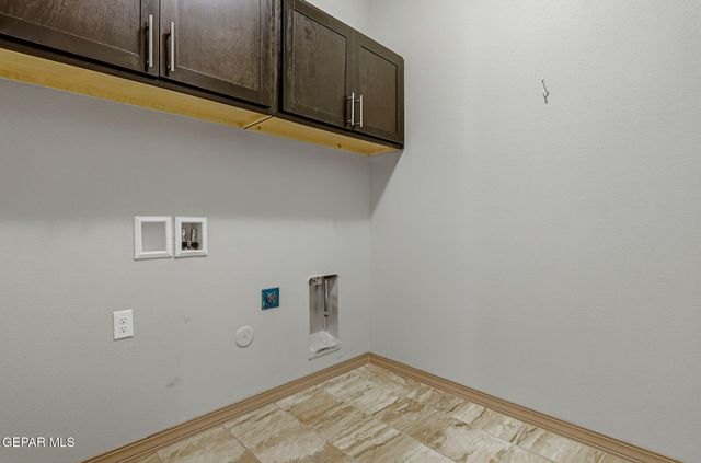 465 PRIME DESERT Drive, El Paso, TX 79932