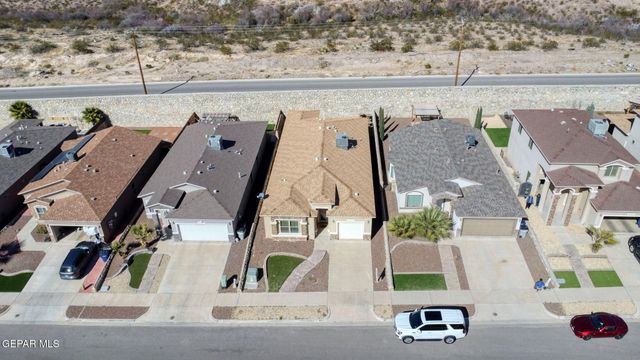 465 PRIME DESERT Drive, El Paso, TX 79932