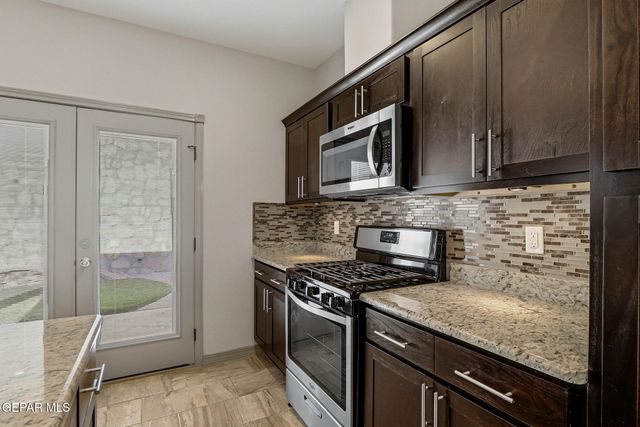 465 PRIME DESERT Drive, El Paso, TX 79932