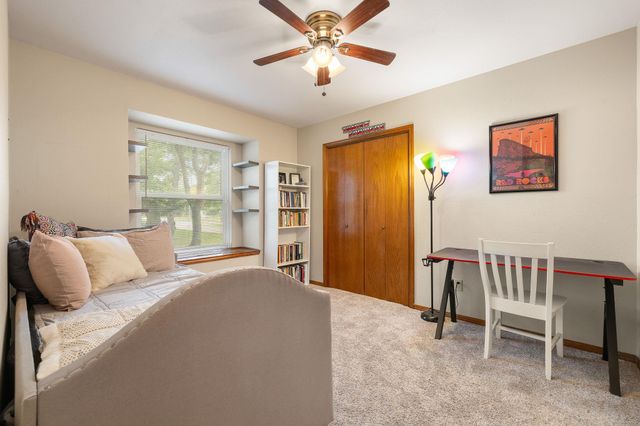 136 Valley View RD, Georgetown, TX 78633