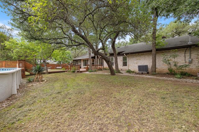 136 Valley View RD, Georgetown, TX 78633