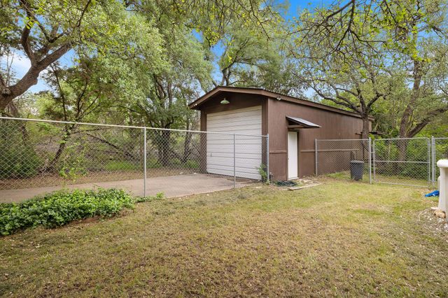 136 Valley View RD, Georgetown, TX 78633
