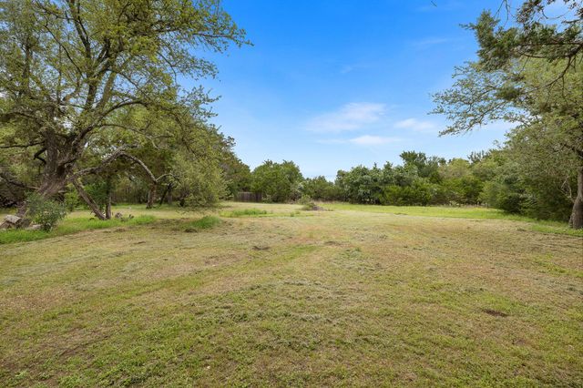 136 Valley View RD, Georgetown, TX 78633