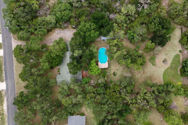 136 Valley View RD, Georgetown, TX 78633