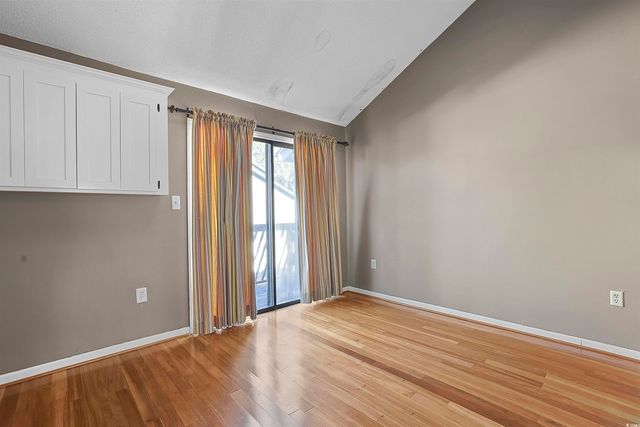 504 30th Ave N Apt 18, Myrtle Beach, SC 29577