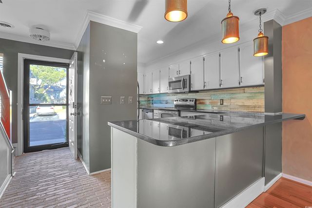 504 30th Ave N Apt 18, Myrtle Beach, SC 29577