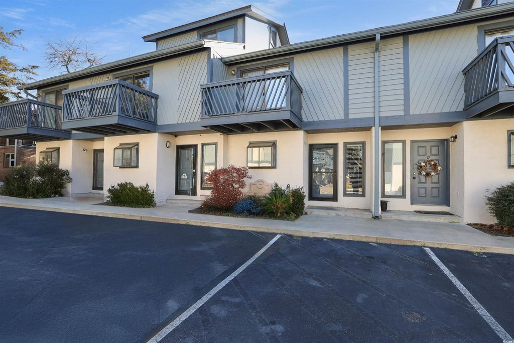 504 30th Ave N Apt 18, Myrtle Beach, SC 29577