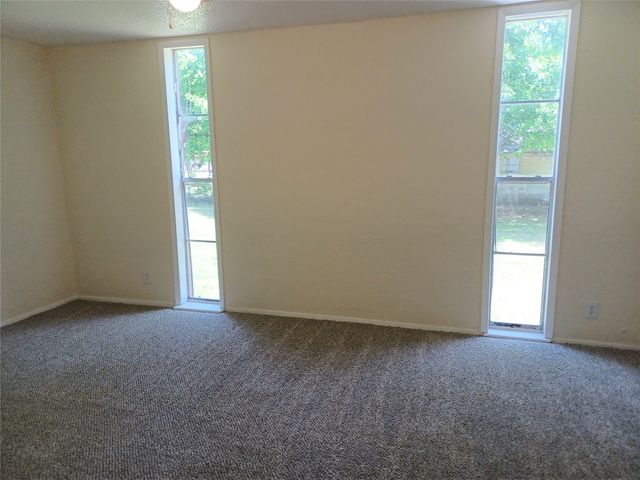 8335 Horseshoe Drive, Kemp, TX 75143