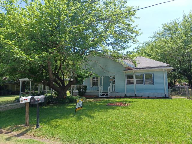 8335 Horseshoe Drive, Kemp, TX 75143