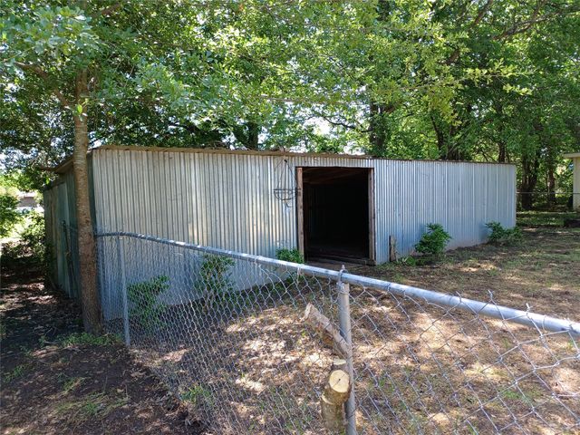 8335 Horseshoe Drive, Kemp, TX 75143