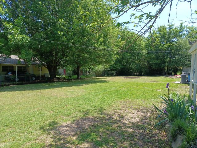 8335 Horseshoe Drive, Kemp, TX 75143