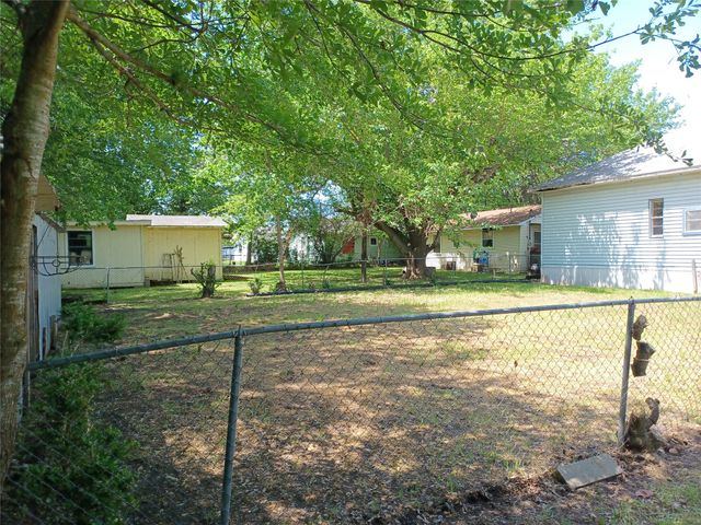 8335 Horseshoe Drive, Kemp, TX 75143