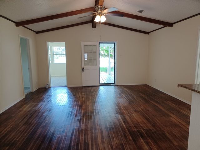8335 Horseshoe Drive, Kemp, TX 75143
