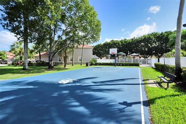 621 Talavera Road 621, Weston, FL 33326