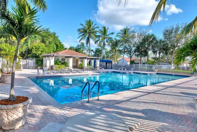 621 Talavera Road 621, Weston, FL 33326