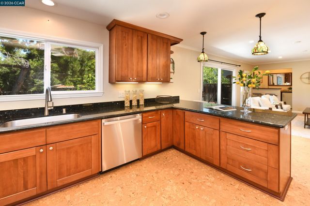 1671 Dugan Ct, Concord, CA 94521
