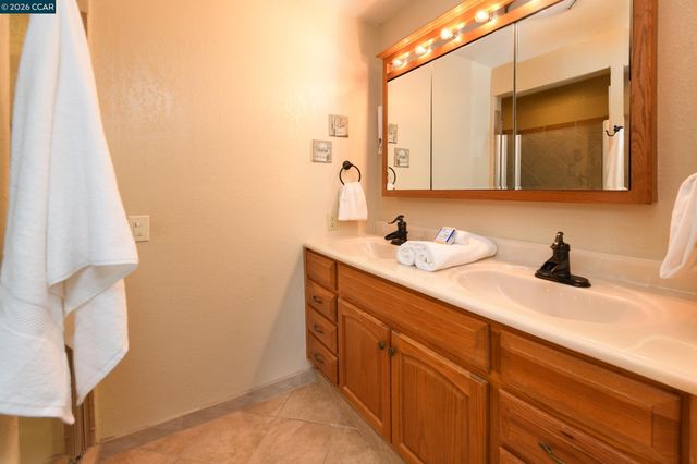 1671 Dugan Ct, Concord, CA 94521