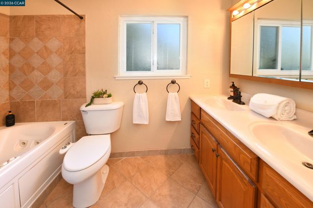 1671 Dugan Ct, Concord, CA 94521