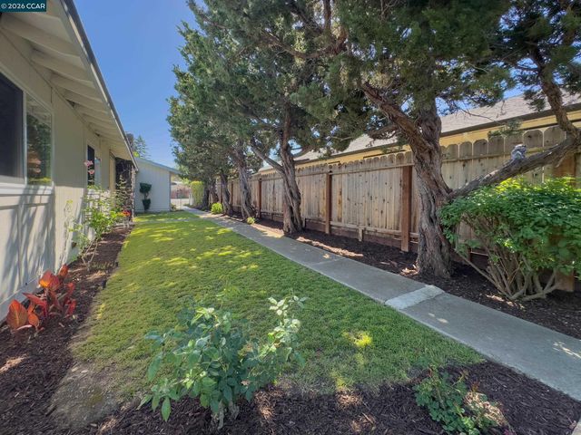 1671 Dugan Ct, Concord, CA 94521
