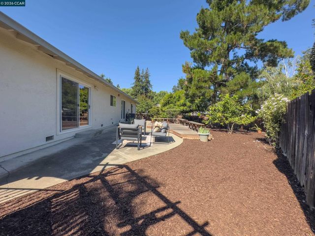 1671 Dugan Ct, Concord, CA 94521