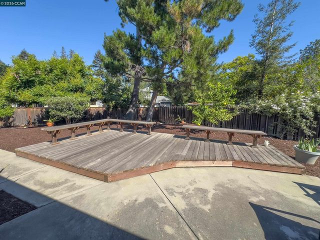 1671 Dugan Ct, Concord, CA 94521