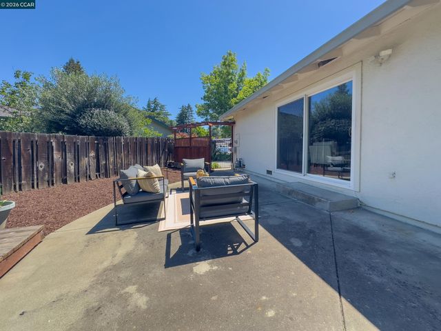 1671 Dugan Ct, Concord, CA 94521