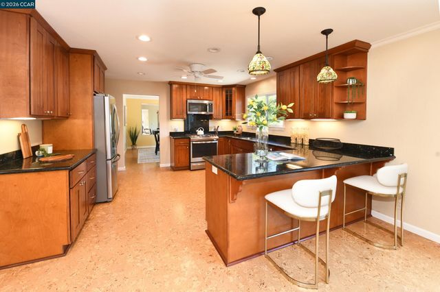 1671 Dugan Ct, Concord, CA 94521