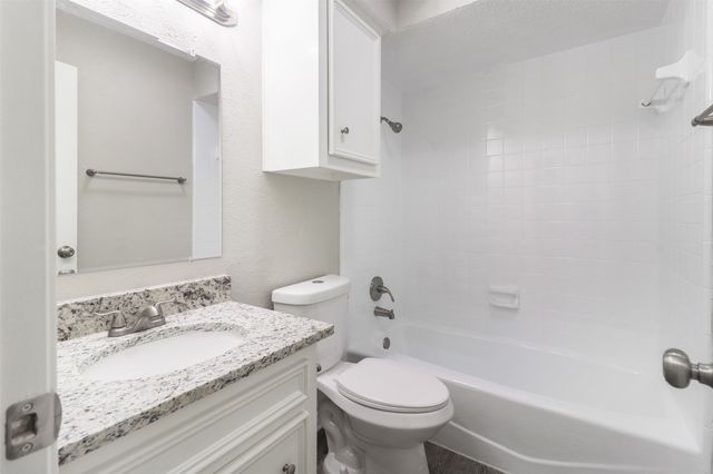 2179 Southern Place A, Carrollton, TX 75006