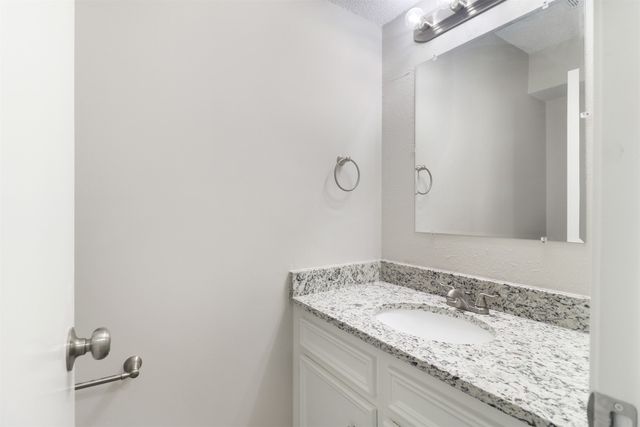 2179 Southern Place A, Carrollton, TX 75006