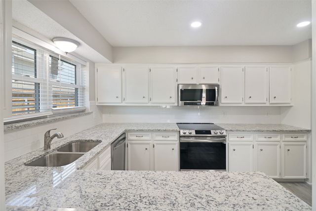 2179 Southern Place A, Carrollton, TX 75006