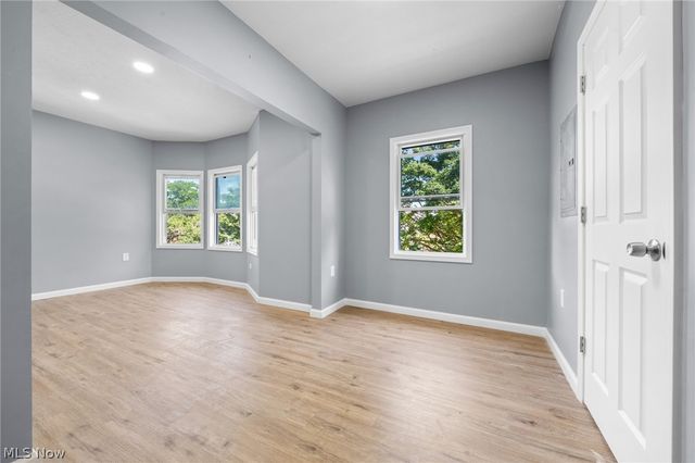 3929 Riverside Avenue, Cleveland, OH 44109