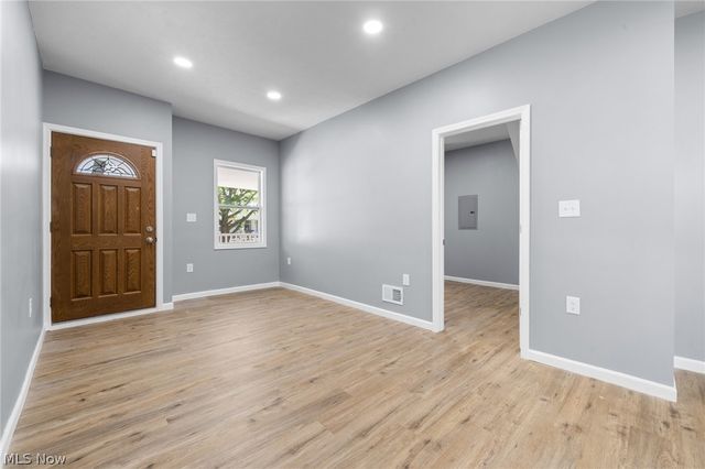 3929 Riverside Avenue, Cleveland, OH 44109