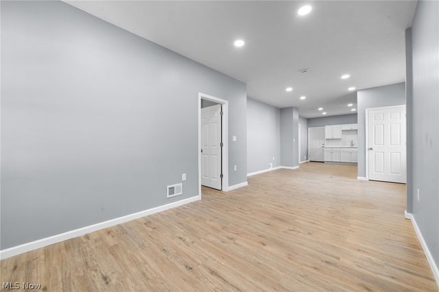 3929 Riverside Avenue, Cleveland, OH 44109
