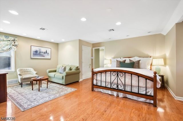 74 Woodland Rd, Madison Boro, NJ 07940