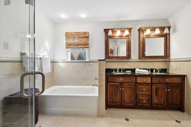 74 Woodland Rd, Madison Boro, NJ 07940